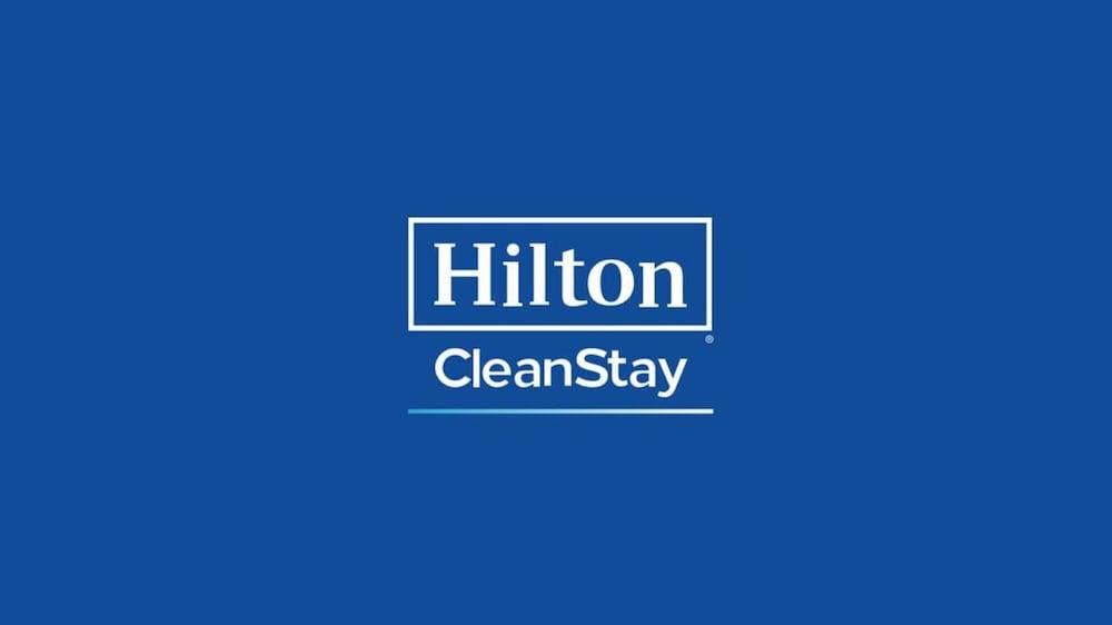 Doubletree By Hilton Hotel Boston Bayside Экстерьер фото