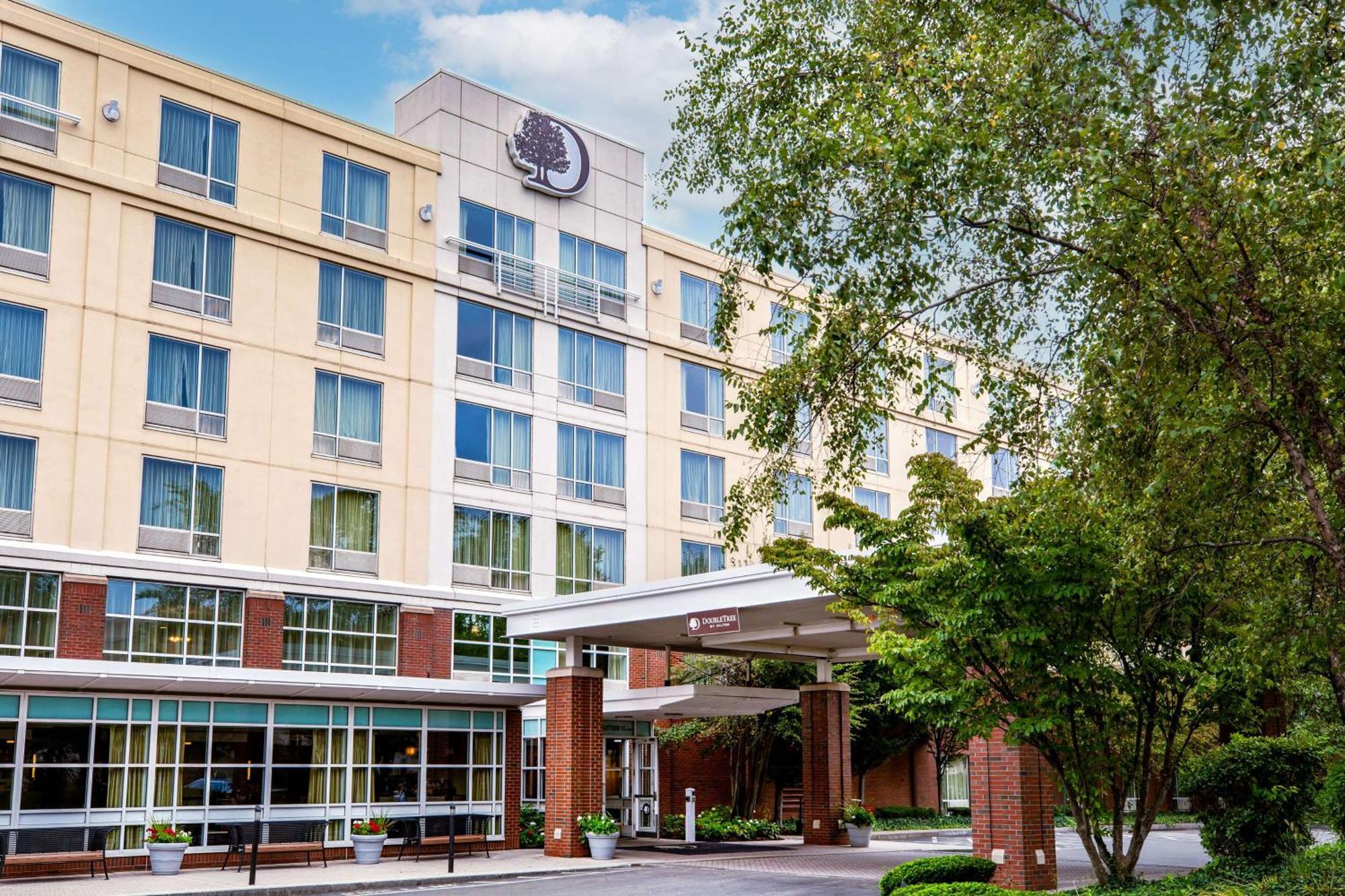 Doubletree By Hilton Hotel Boston Bayside Экстерьер фото