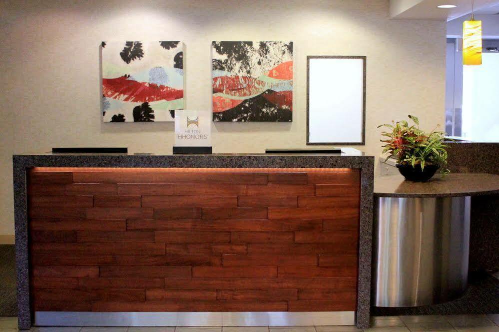 Doubletree By Hilton Hotel Boston Bayside Экстерьер фото